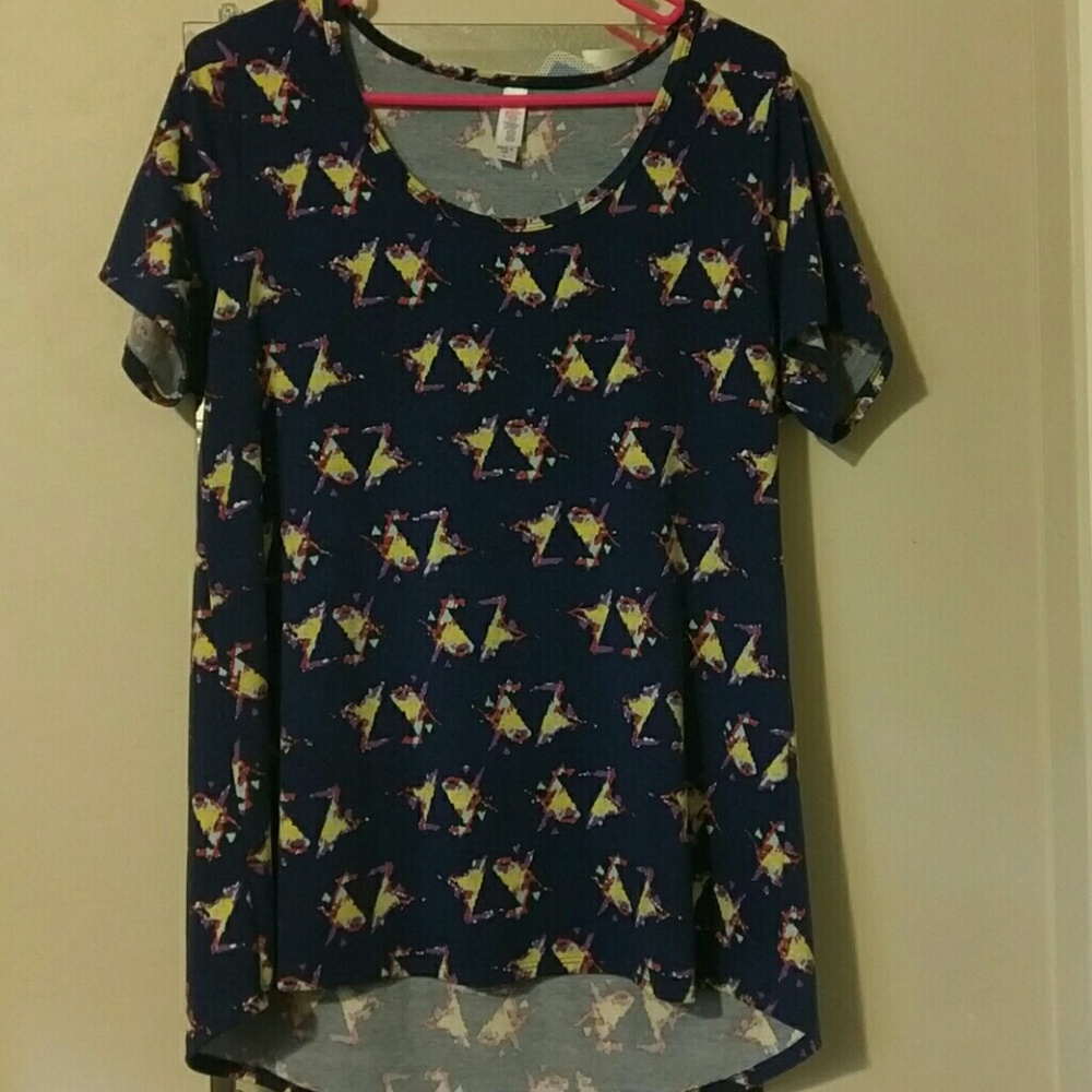 Lularoe Classic Tee