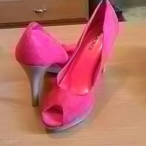 Women's shoes