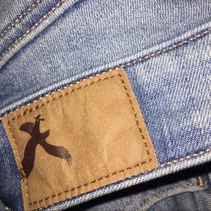 AE Super Stretchy Light Wash Skinny Jean