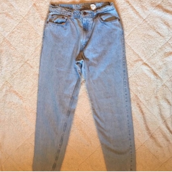 High Waisted Levi's - Picture 2 of 2