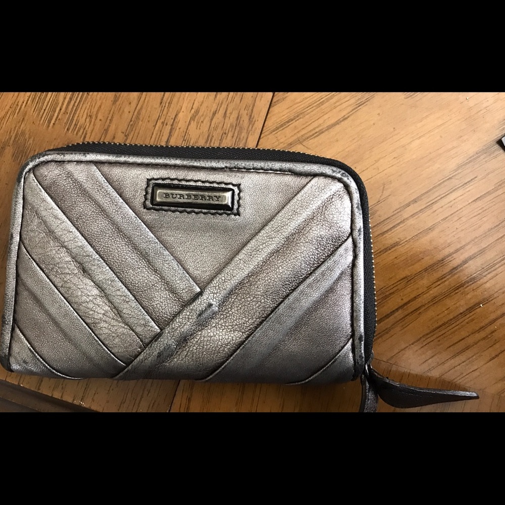 Vintage Burberry Wallet!
