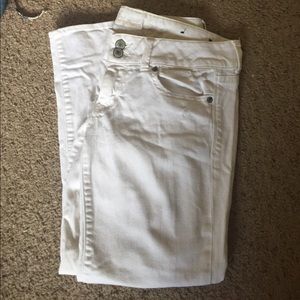 White American Eagle Outfitters Jean Capri