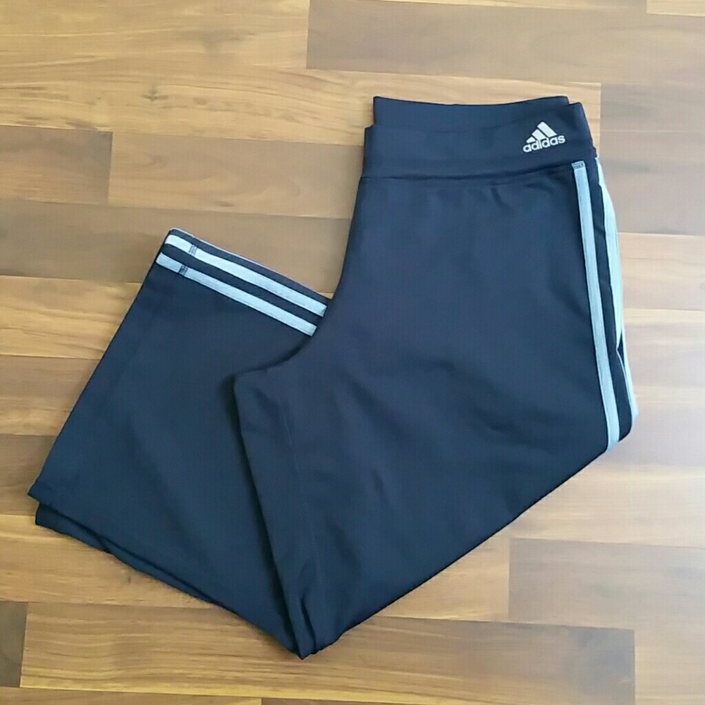 Adidas Capri Pants Size Medium