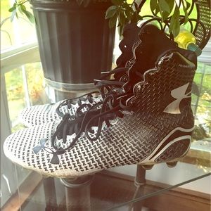 Under Armour Men's Highlight Football Cleats