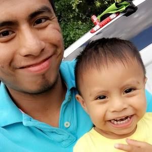 Meet your Posher, Carlos