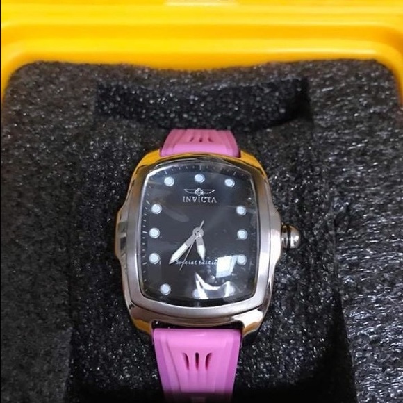 Women\'s Invicta watch.NEW