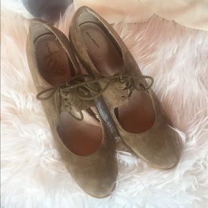 Lands end suede lace up