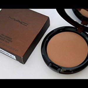 MAC Cosmetics Bronzing Powder