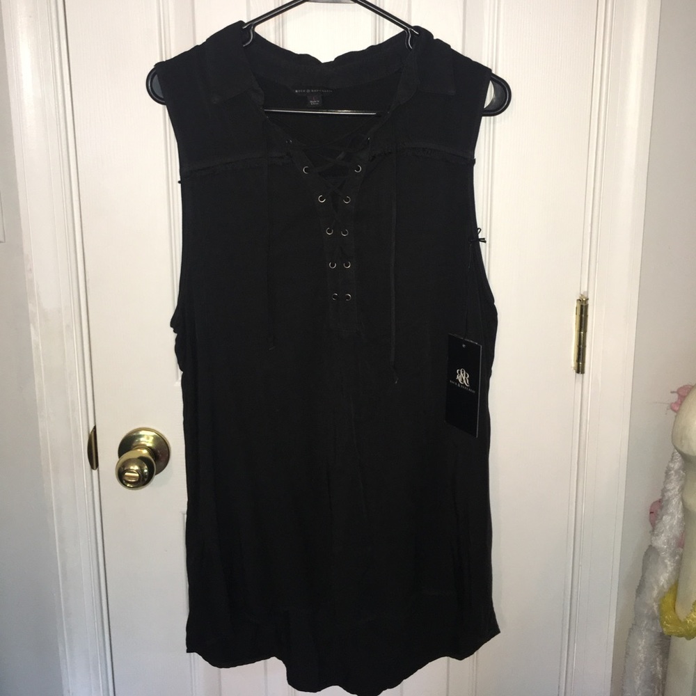 Rock & Republic lace up tank. NWT