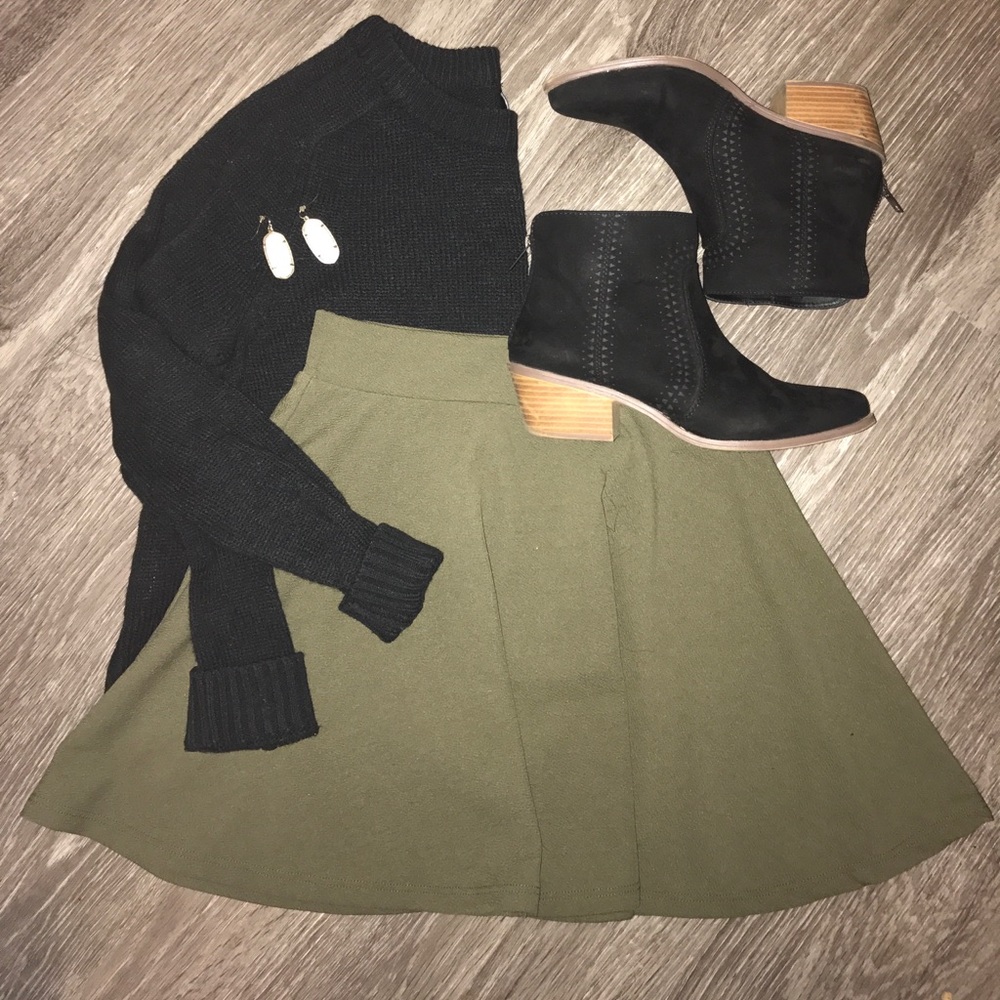 HP! 🎉A'gaci Circle Skirt - Picture 2 of 3