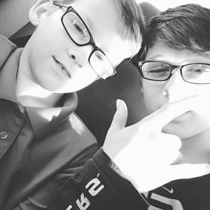 Meet your Posher, Dustin