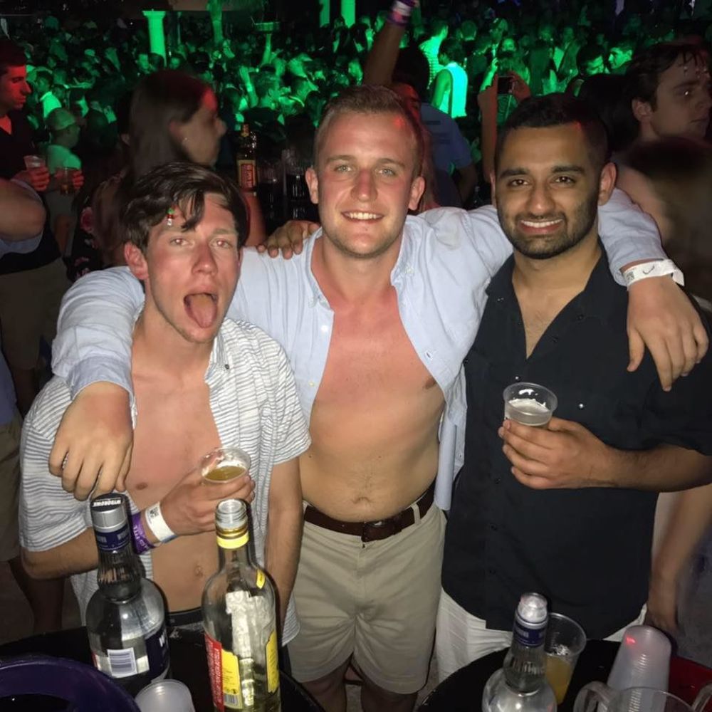 Meet your Posher, Jj