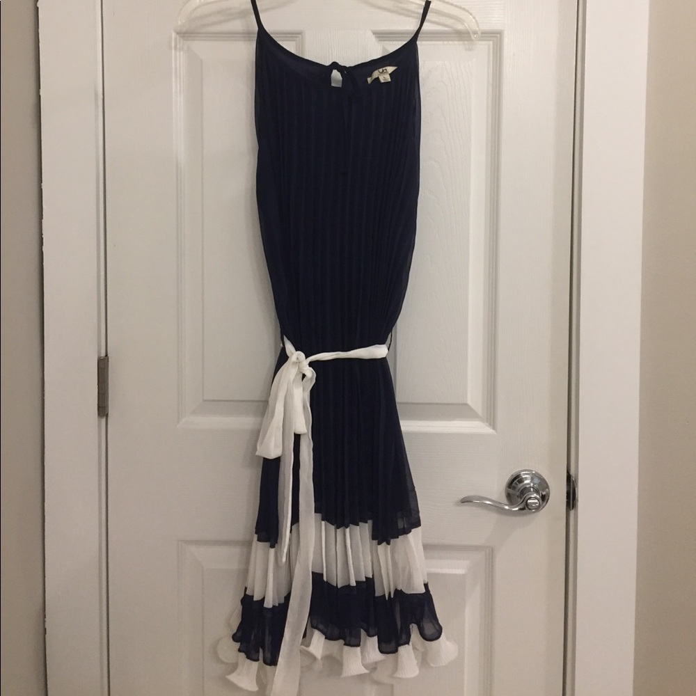 Ya Los Angeles. Navy and white shift dress