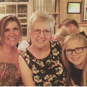 Meet your Posher, Kelli