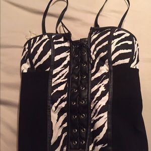 Corset style top 👚