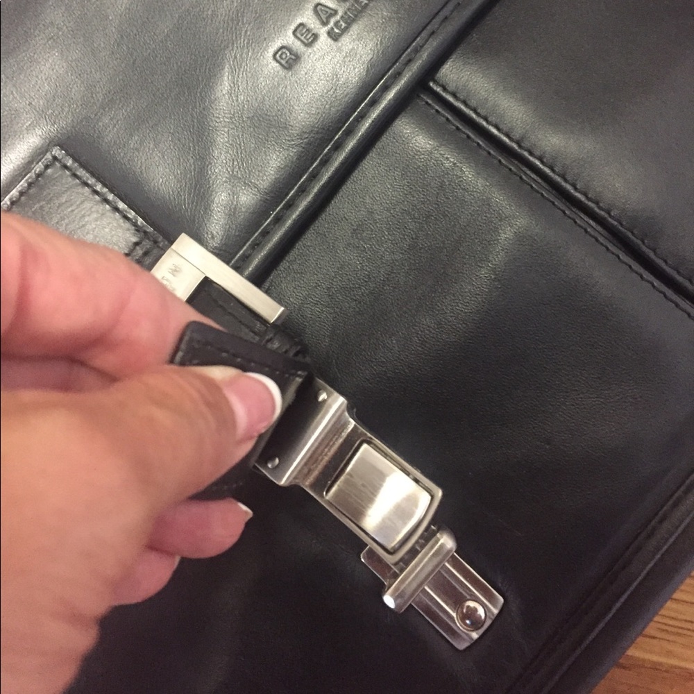 Kenneth Cole laptop case - Picture 5 of 8