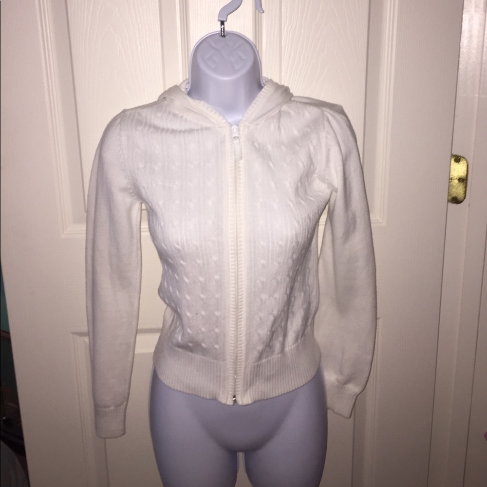white hoodie/sweater
