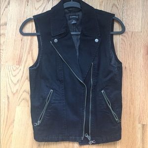 Black Denim Club Monaco Vest!
