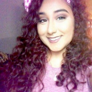 Meet your Posher, Savannah