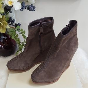 Isola all leather booties