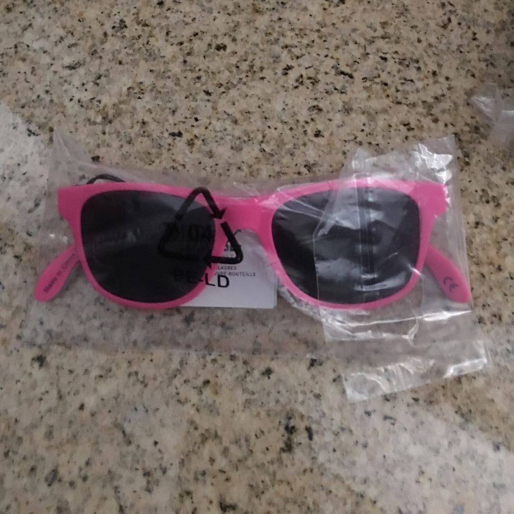 Pink Sunglasses Brand New $14.95