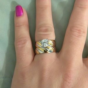 Size 8 engagement ring set