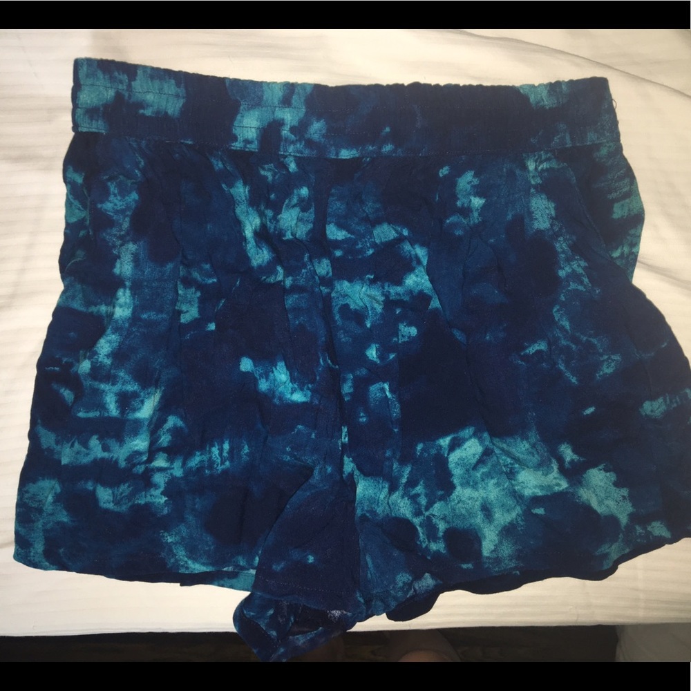 blue flowy shorts