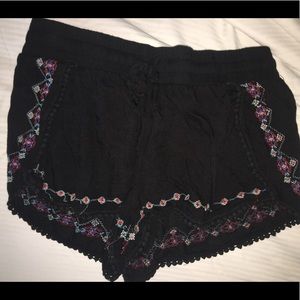 black flowy shorts