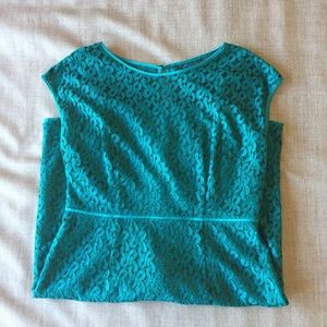 👗Jade lace cocktail dress