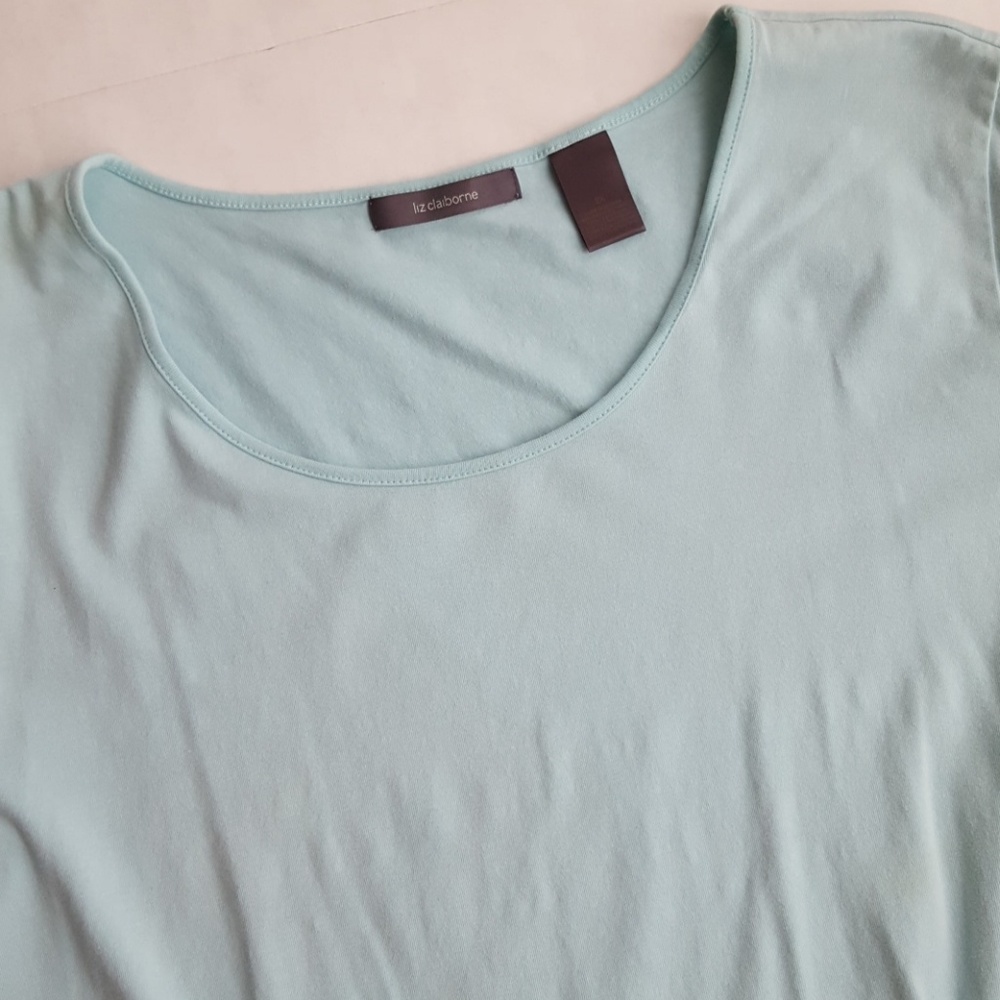 Liz Claiborne Light Blue short sleeve scoop neck