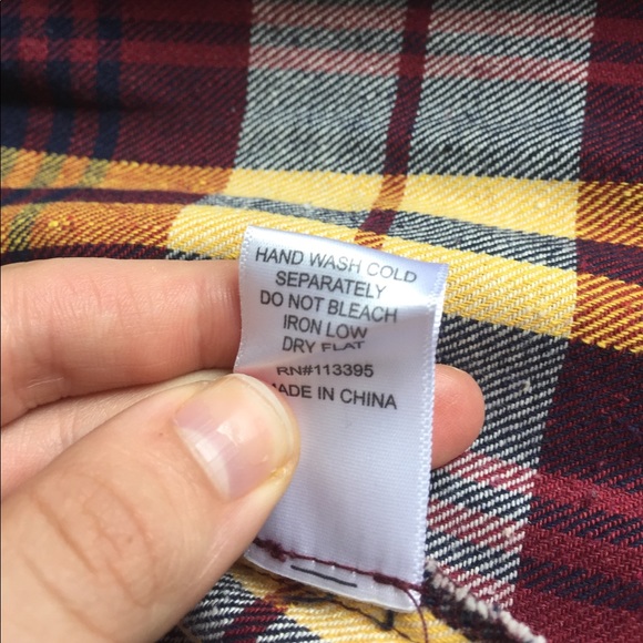 Vintage-y plaid flannel - Picture 10 of 12