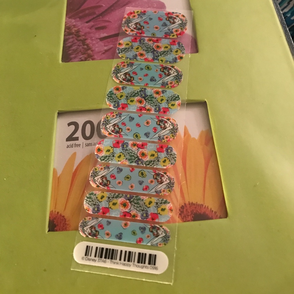 HALF SHEET Disney Jamberry Think Happy Thoughts 💚 - Picture 3 of 7