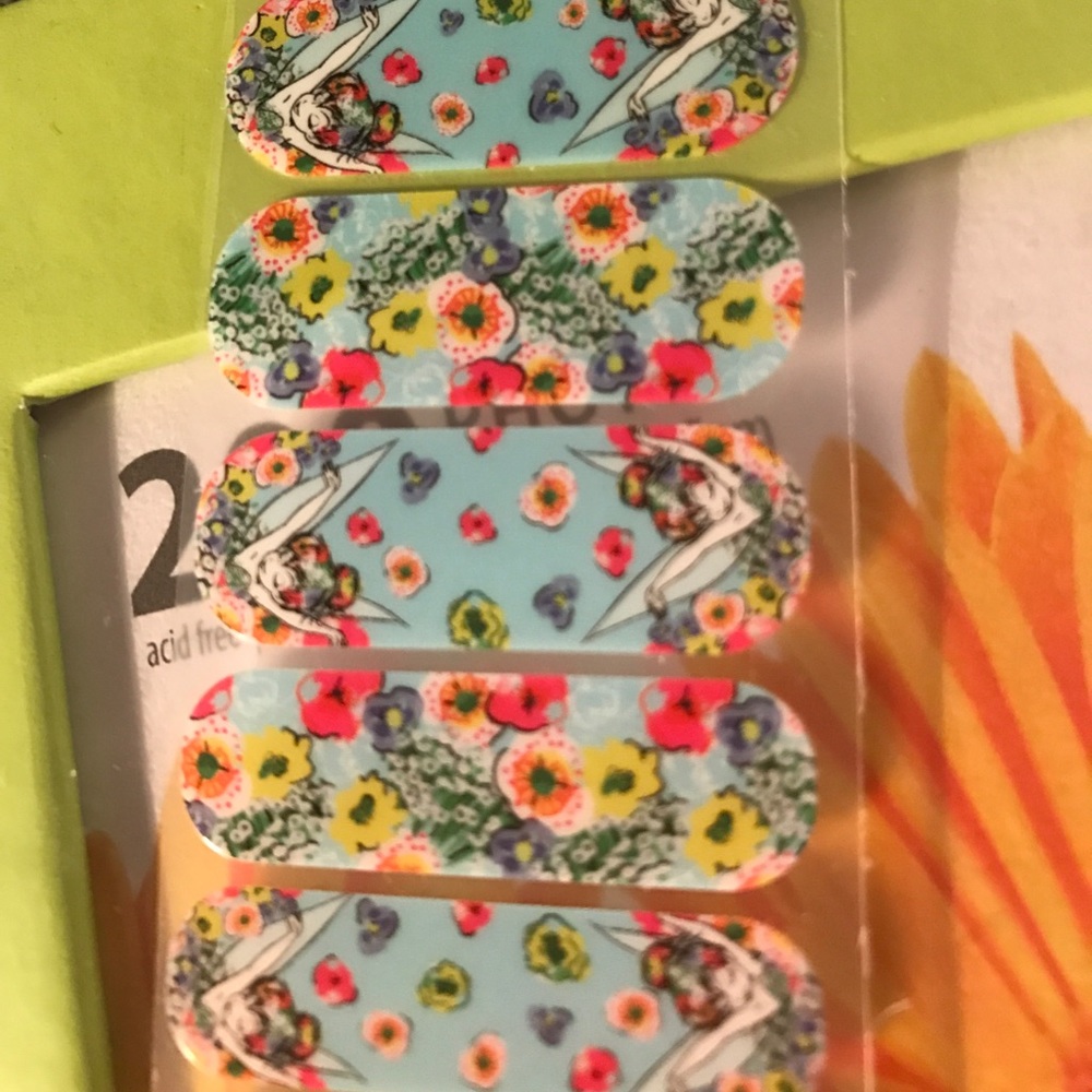 HALF SHEET Disney Jamberry Think Happy Thoughts 💚 - Picture 5 of 7