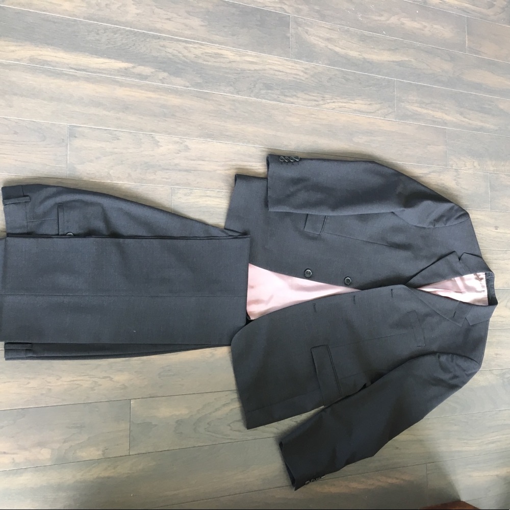 Hugo Boss Two-Piece Suit (Charcoal)