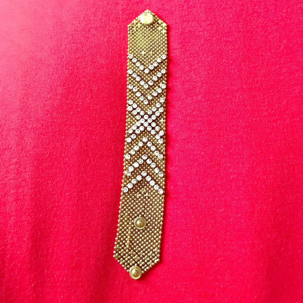 NWT gold tone bracelet with "diamonds"