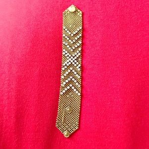 NWT gold tone bracelet with "diamonds"