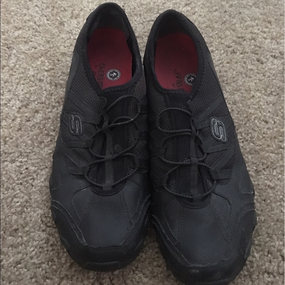 Sketchers non slip work shoes