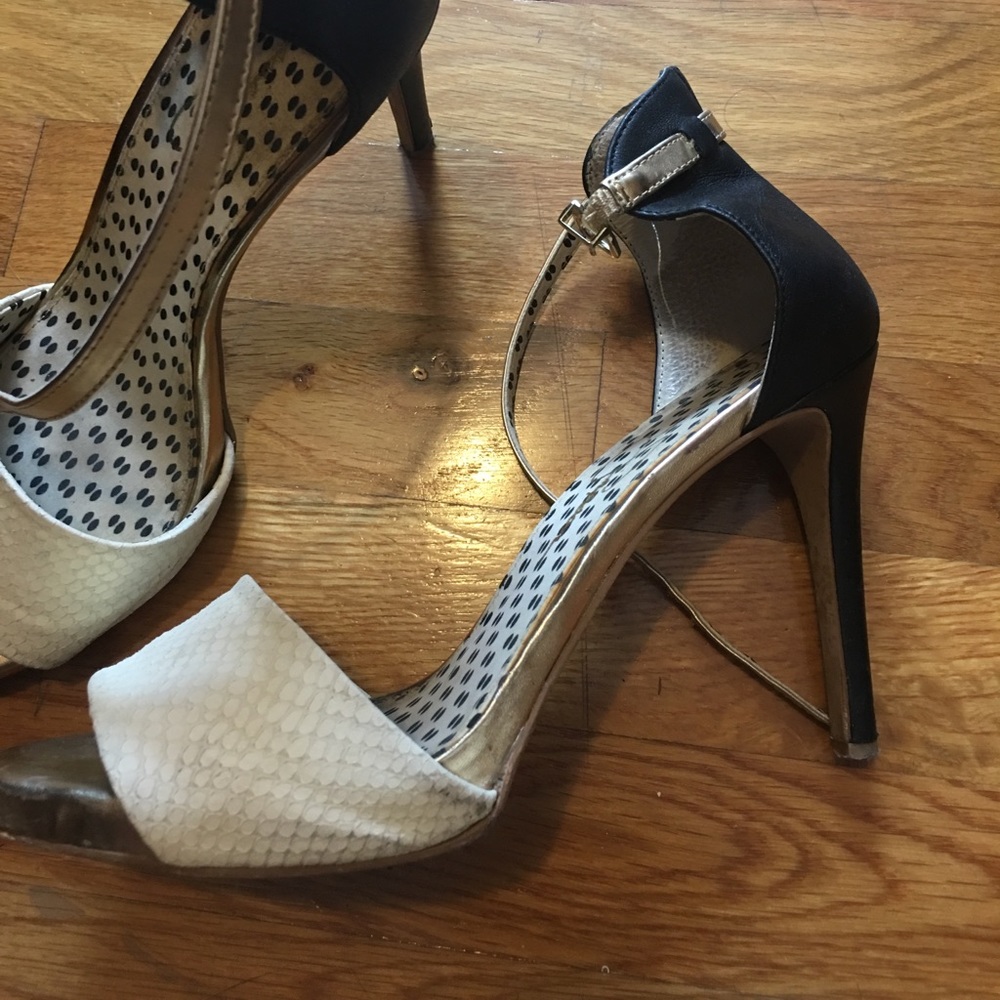 Jessica Simpson heels 9.5