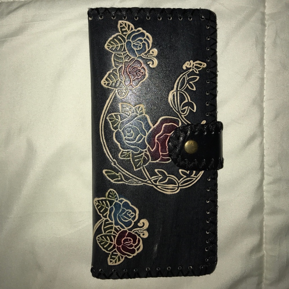 Real leather embossed wallet