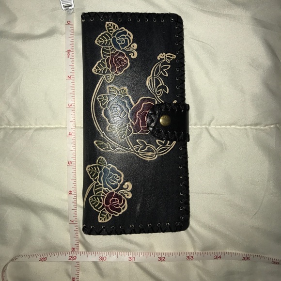 Real leather embossed wallet - Picture 8 of 8