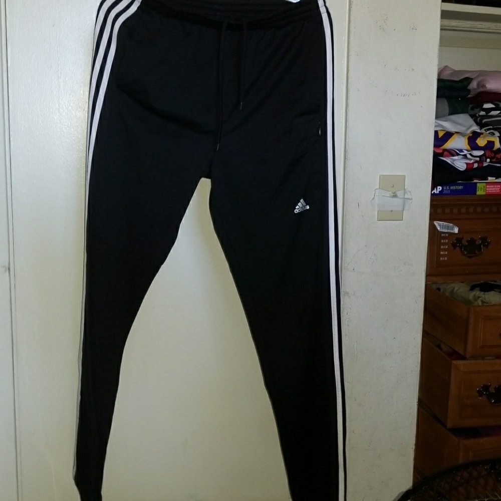 Adidas track pants sz.L SLIM FIT TAPER