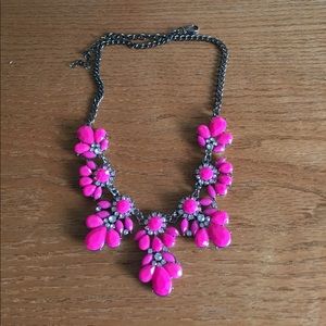 Dark hot pink statement necklace. BRAND NEW