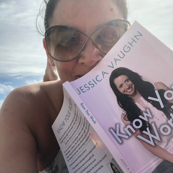 Meet your Posher, JJ Sterling - Picture 2 of 3