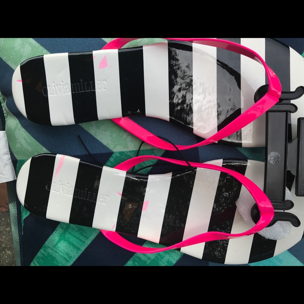 Flip Flops last size 8