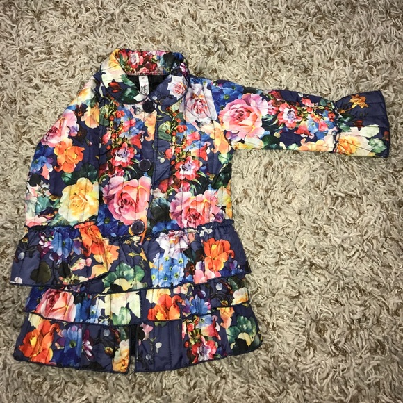 "Love U Lots ❤️" size 4T floral jacket. - Picture 2 of 4