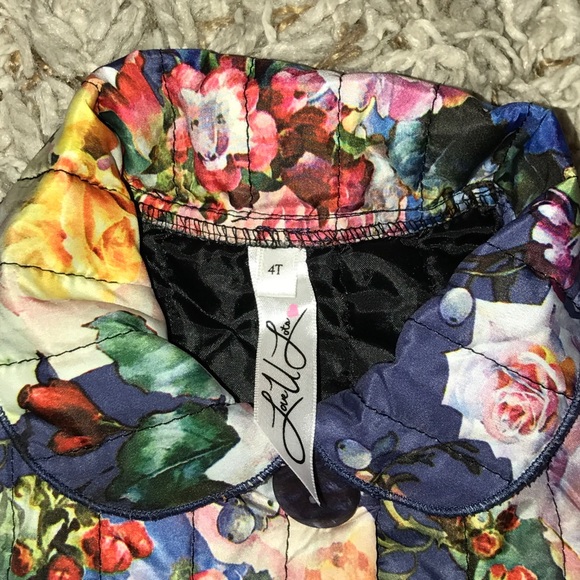 "Love U Lots ❤️" size 4T floral jacket. - Picture 3 of 4