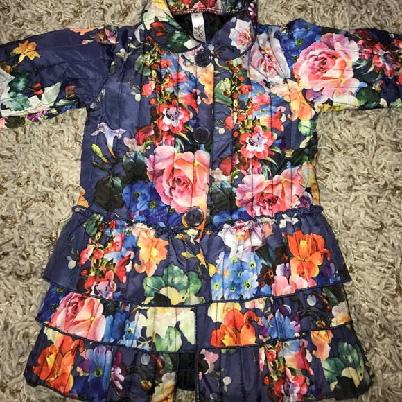 "Love U Lots ❤️" size 4T floral jacket. - Picture 4 of 4