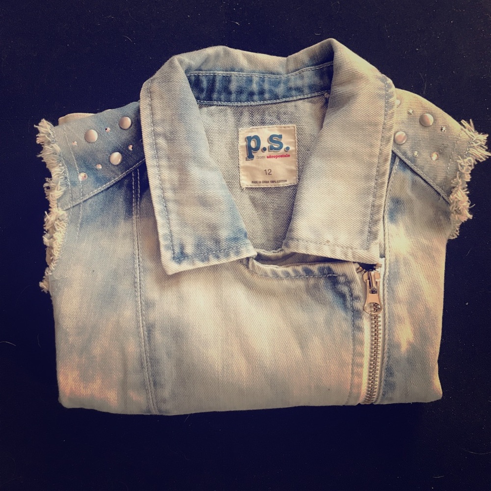 Jean Jacket with sparkles and zipper pockets