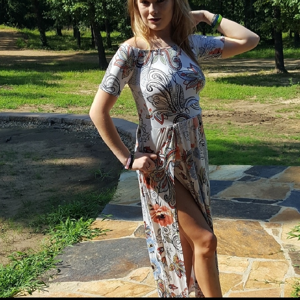 🌻🌻White maxi dress