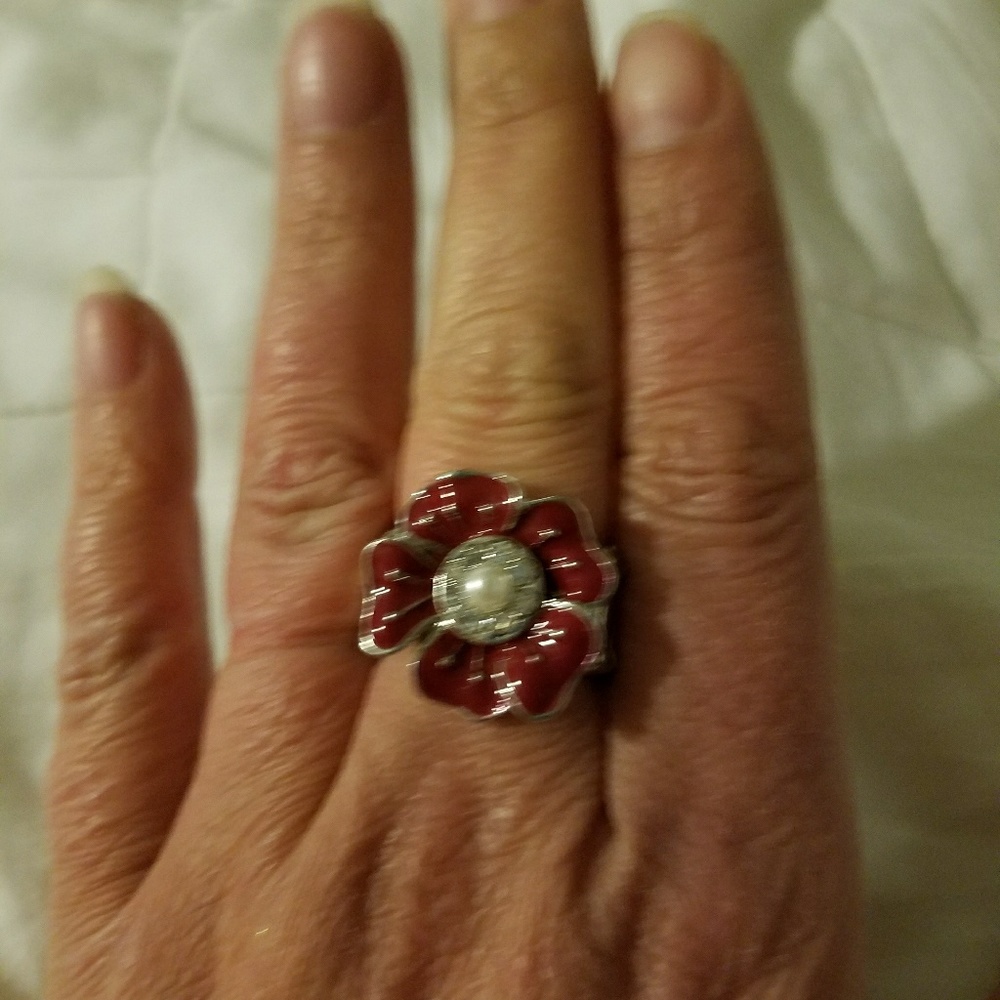 Red flower white faux pearl & rhinestones ring